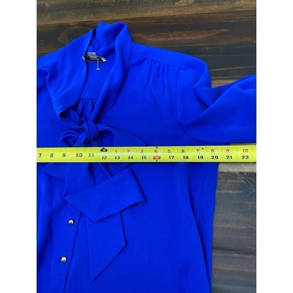 TAHARI Career Wear Bell Sleeves Button Down Front Tie Blouse Royal Blue Size S - Picture 8 of 8